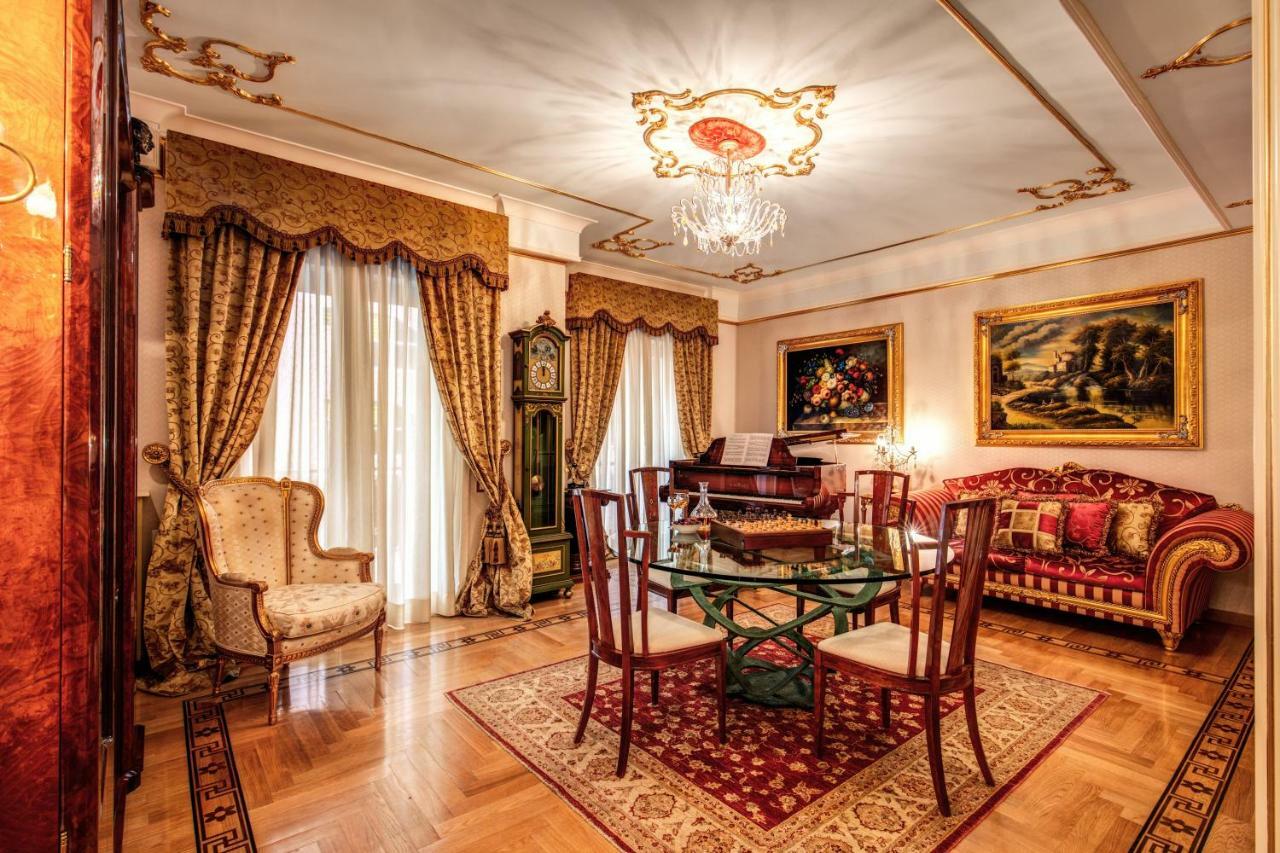 Domus Vittoria - The Luxury Quintessence Lägenhet Sorrento Exteriör bild