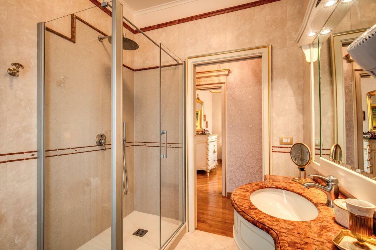 Domus Vittoria - The Luxury Quintessence Lägenhet Sorrento Exteriör bild